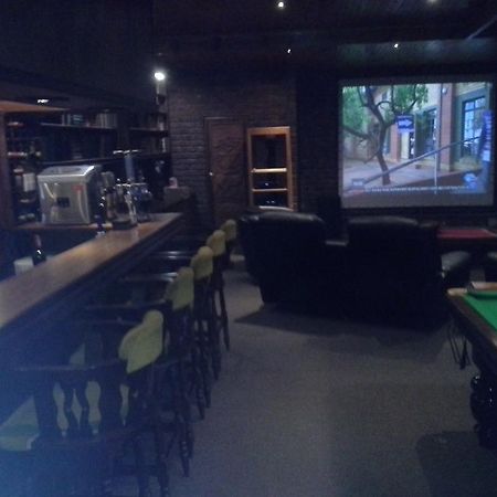 Pheasant'S Rest Hotel Newcastle Bagian luar foto