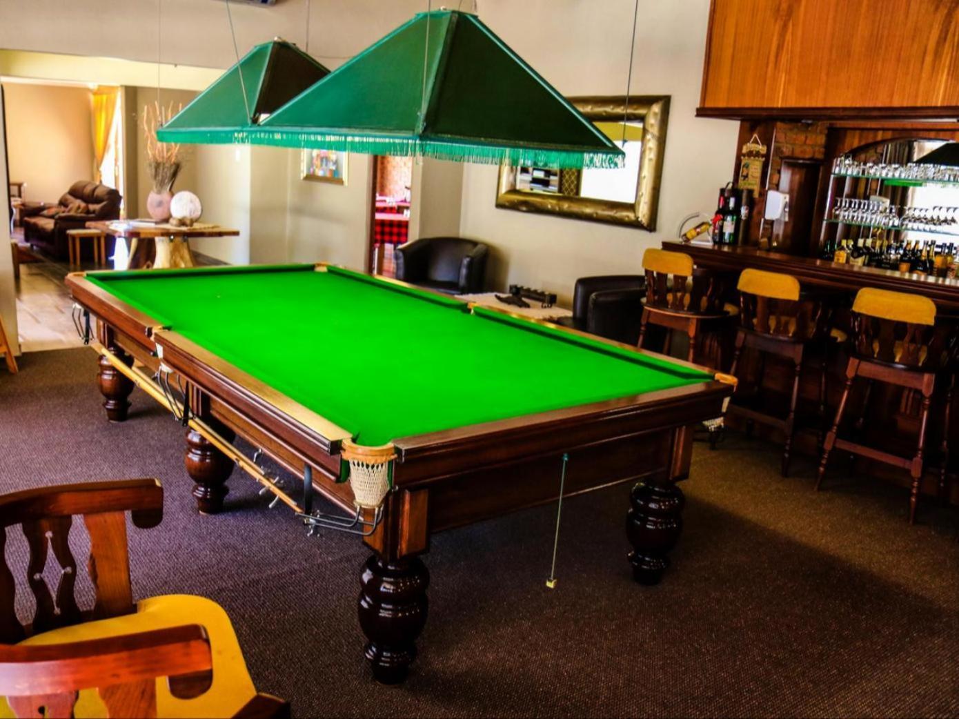 Pheasant'S Rest Hotel Newcastle Bagian luar foto