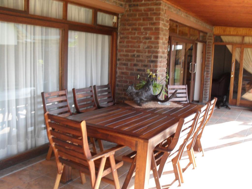 Pheasant'S Rest Hotel Newcastle Bagian luar foto