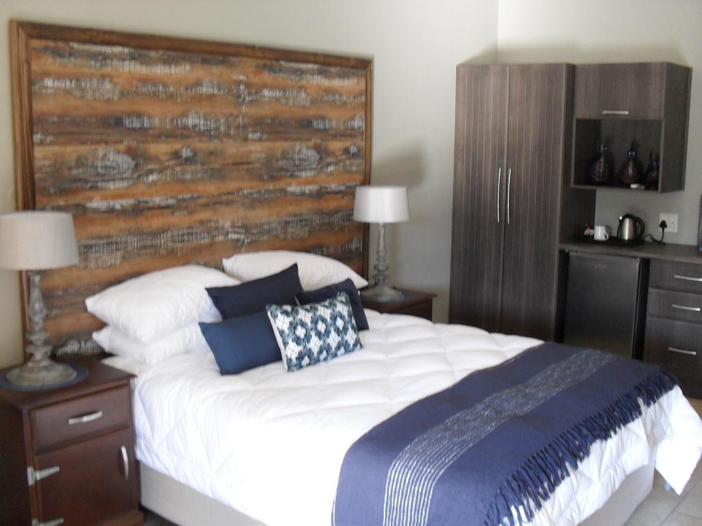 Pheasant'S Rest Hotel Newcastle Bagian luar foto