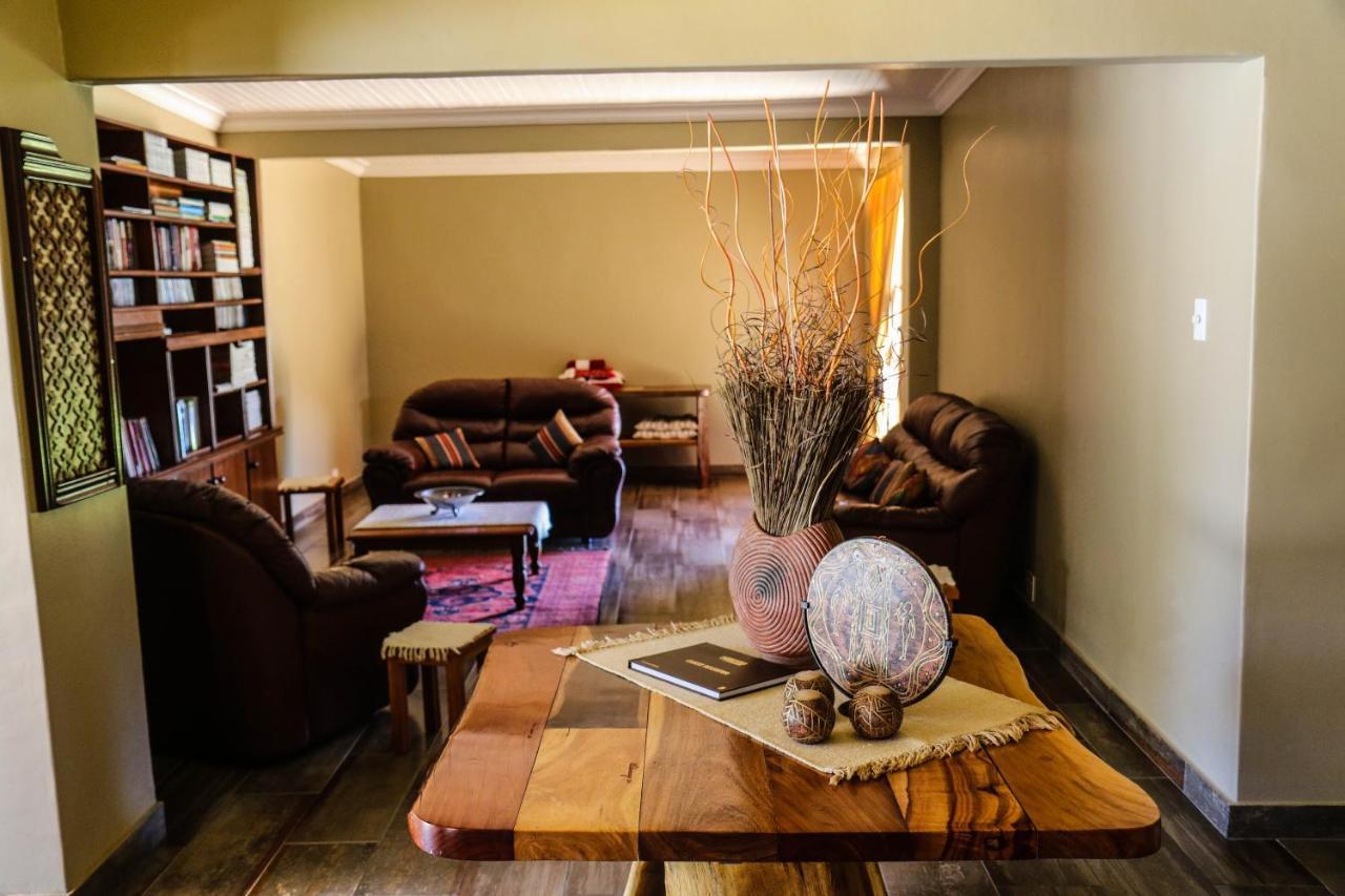 Pheasant'S Rest Hotel Newcastle Bagian luar foto